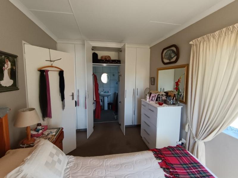 2 Bedroom Property for Sale in Tergniet Western Cape